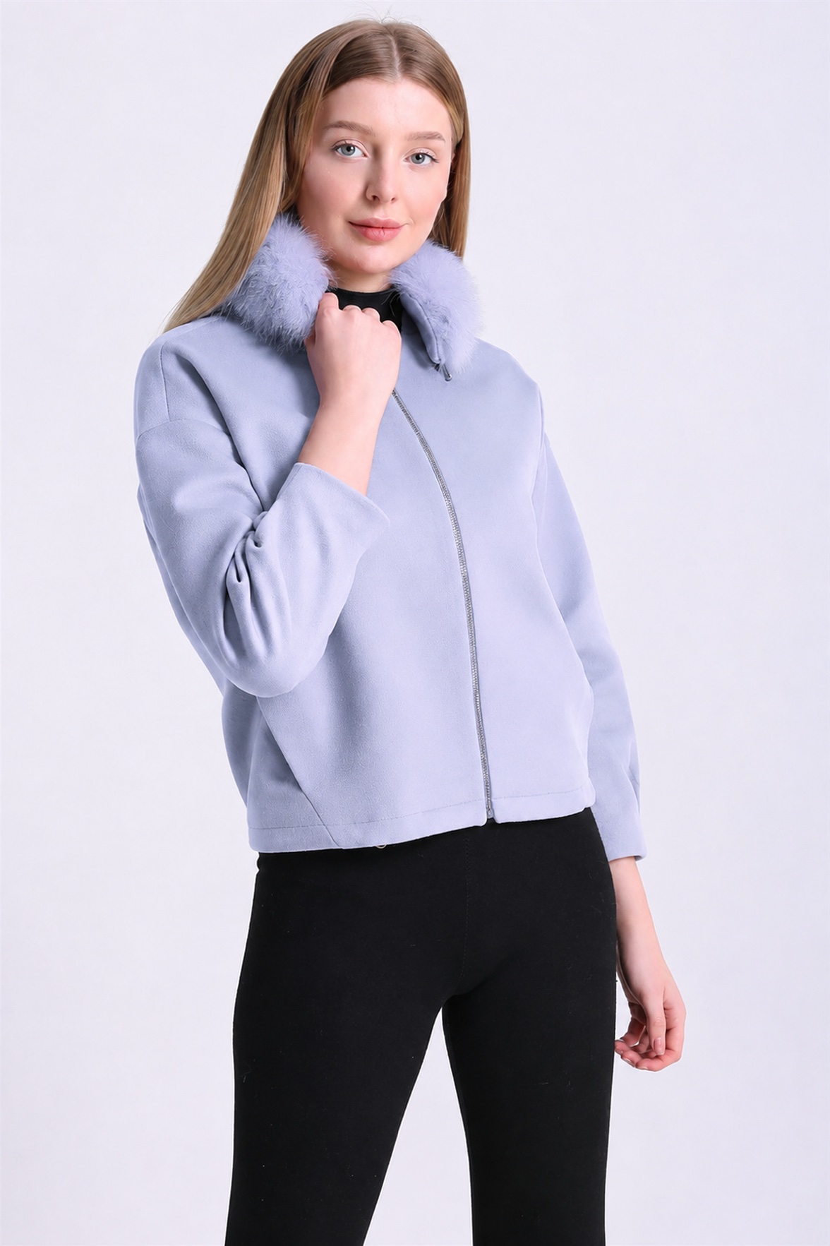 Veste en cachemire bleu clair avec fitures en renard, LC Leather Club