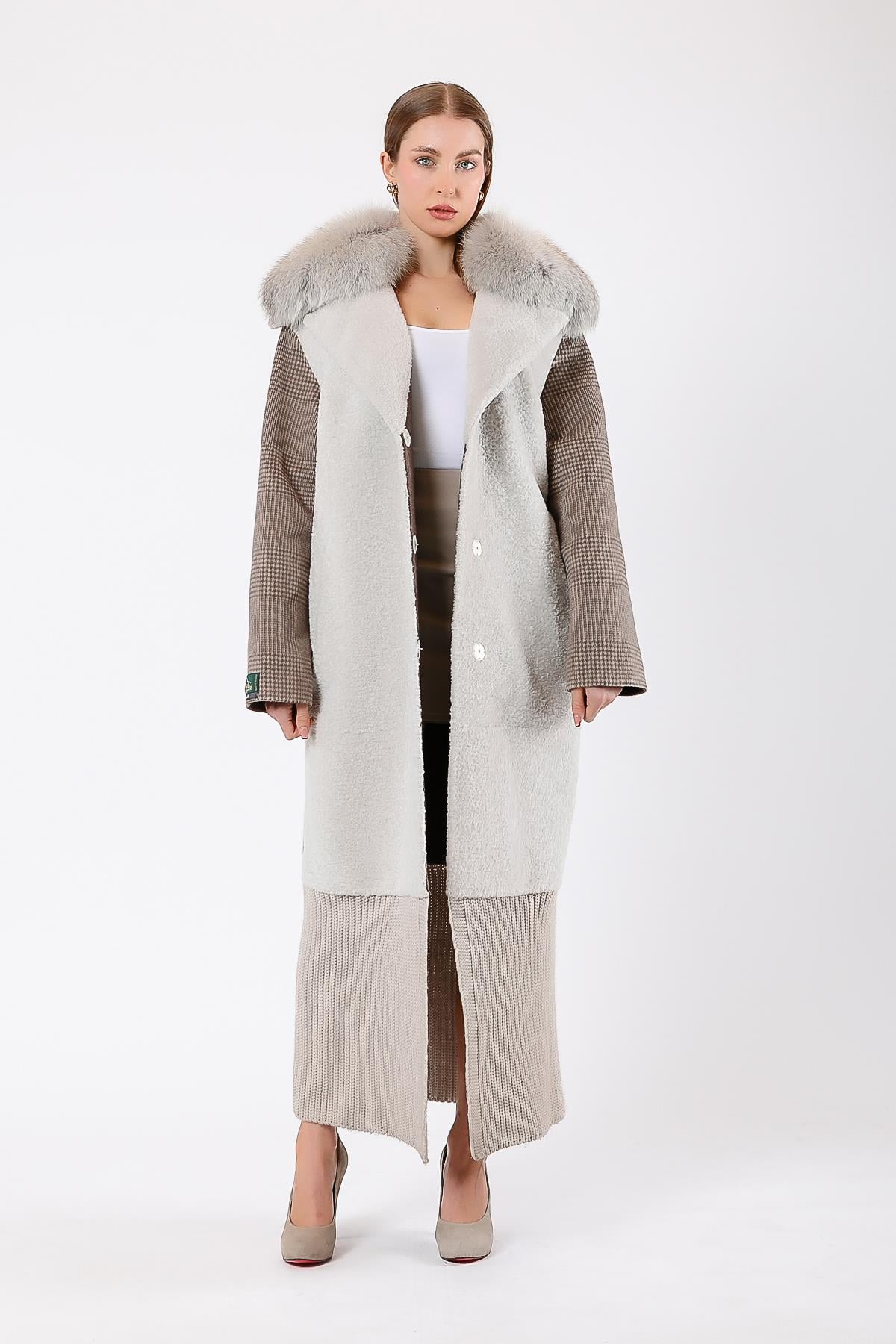 Manteau en fourrure d'astrakan beige authentique avec garniture en fourrure de renard, LC Leather Club