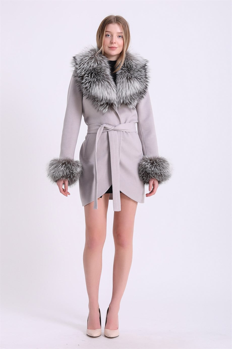 Manteau en cachemire beige garni de fourrure de renard, LC Leather Club