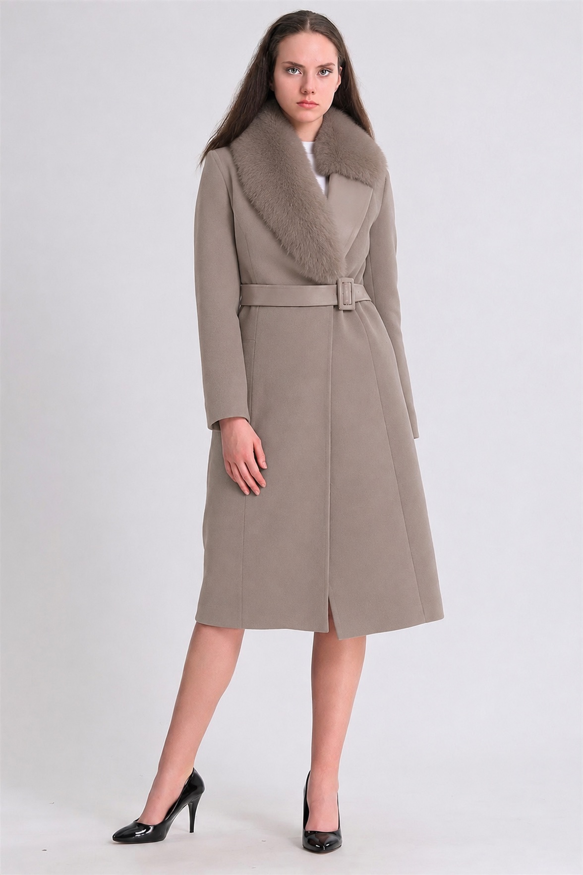 Manteau en cachemire beige avec finitions en fourrure de renard et montone, LC Leather Club