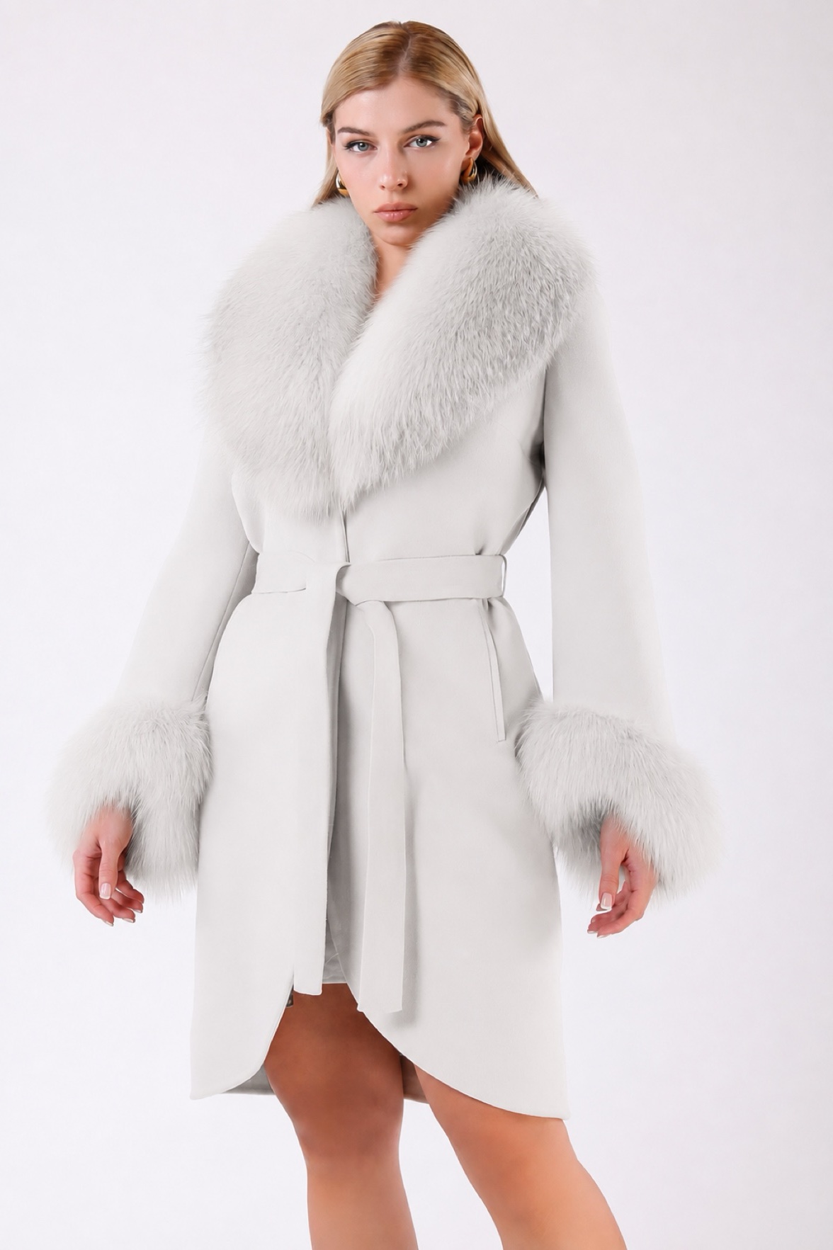 Witte kasjmier mantel met vosbontafwerking, LC Leather Club