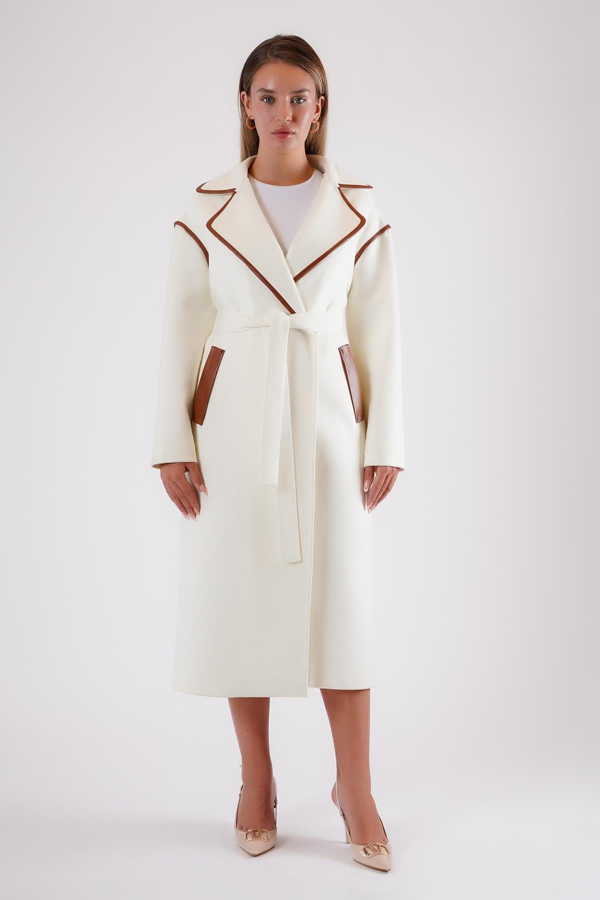 Manteau en cachemire blanc avec détails en cuir véritable, LC Leather Club