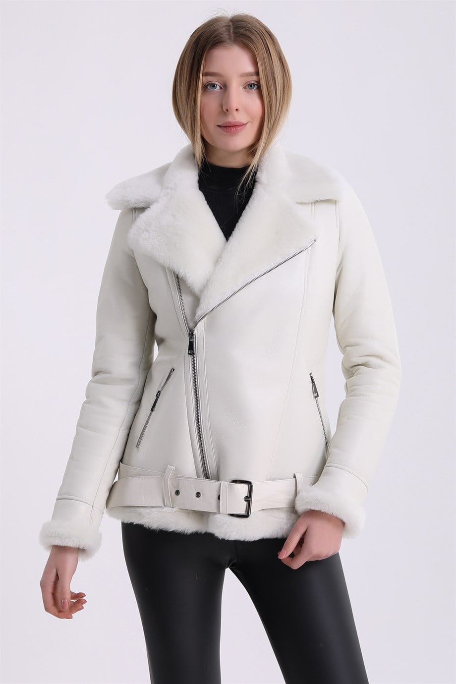 Witte wikkel-lamsvachtjas, LC Leather Club