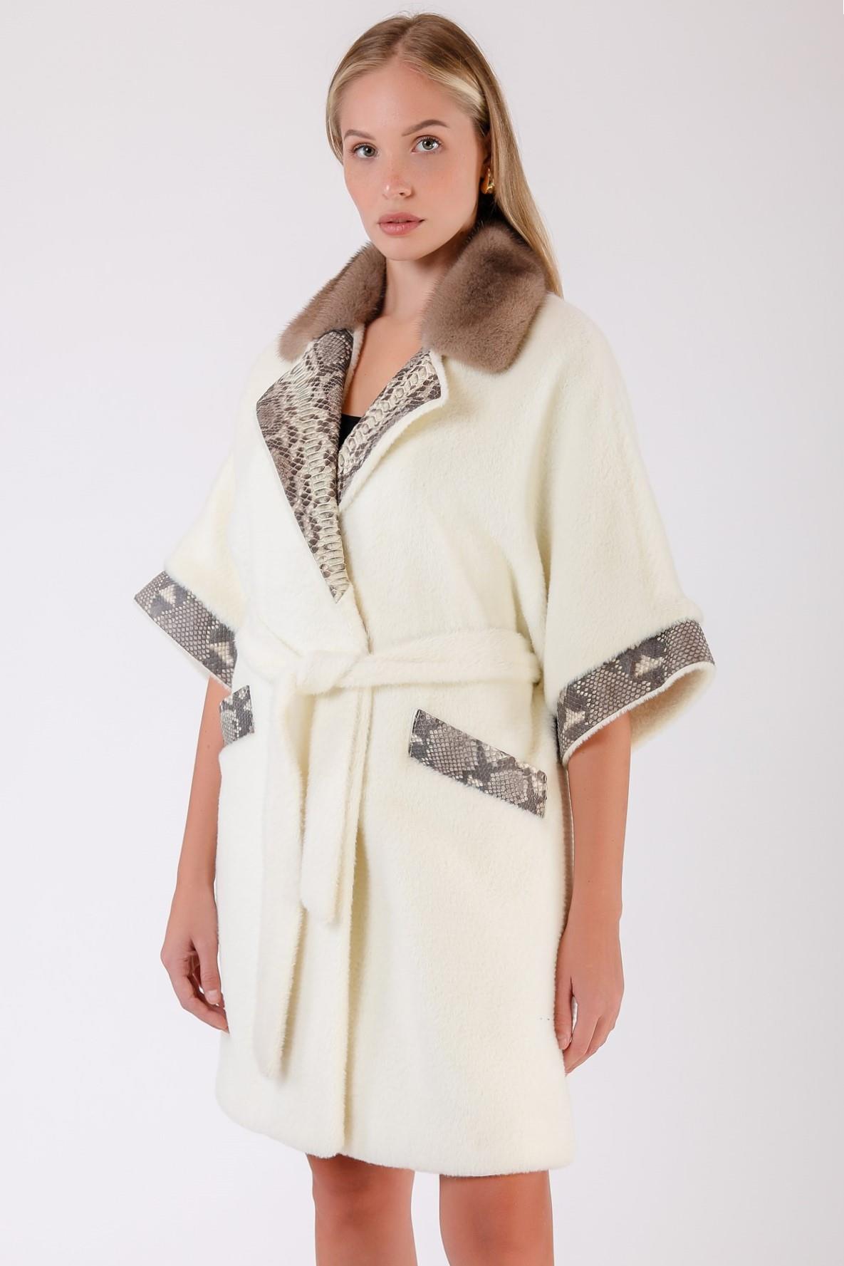Manteau en laine blanc avec garniture de fourrure et détail de cuir, LC Leather Club