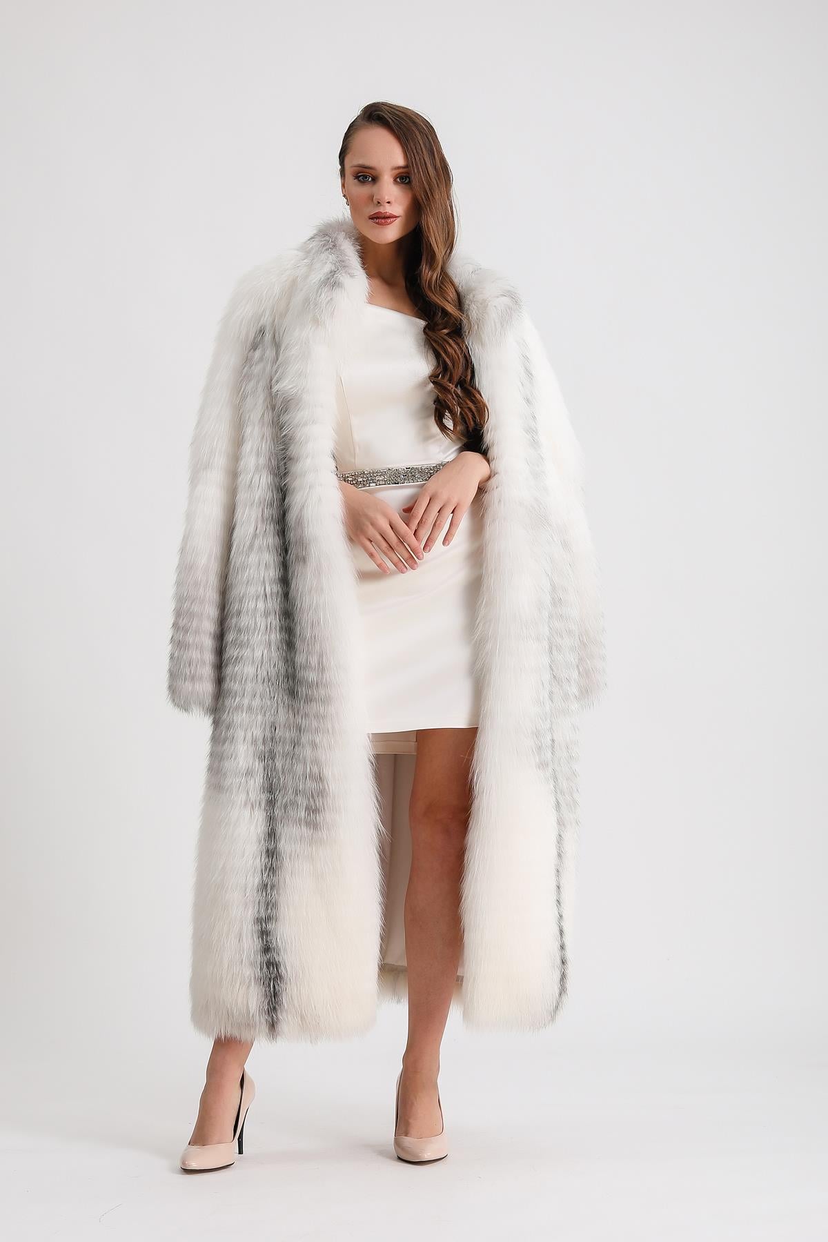 Manteau en fourrure de renard blanc, LC Leather Club
