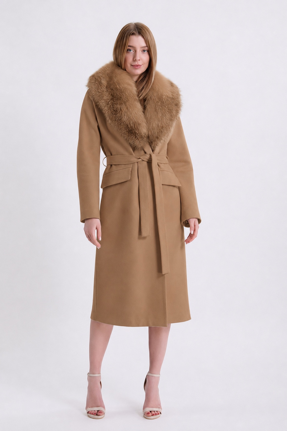 Manteau en cachemire Arjante chameau avec fitures en renard, LC Leather Club