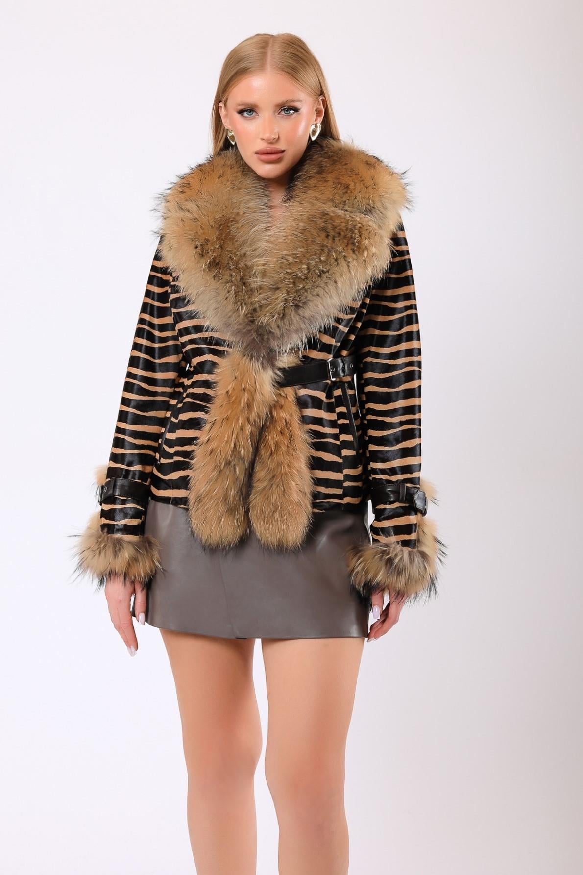 Manteau en fourrure de cheval camel Christina motif zèbre avec détail fourrure de renard, LC Leather Club