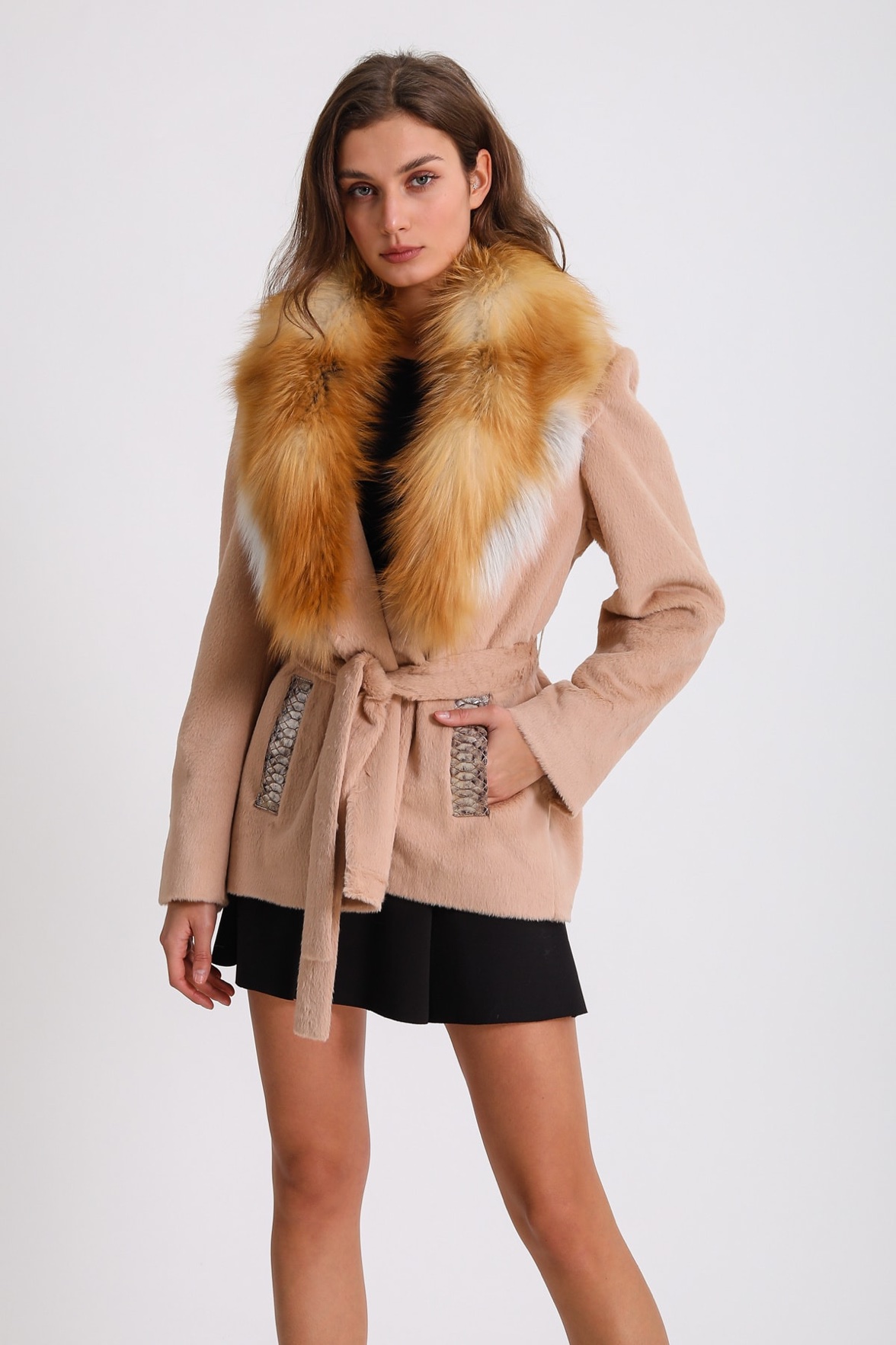 Camelowy płaszcz z wykończeniem Gold, LC Leather Club