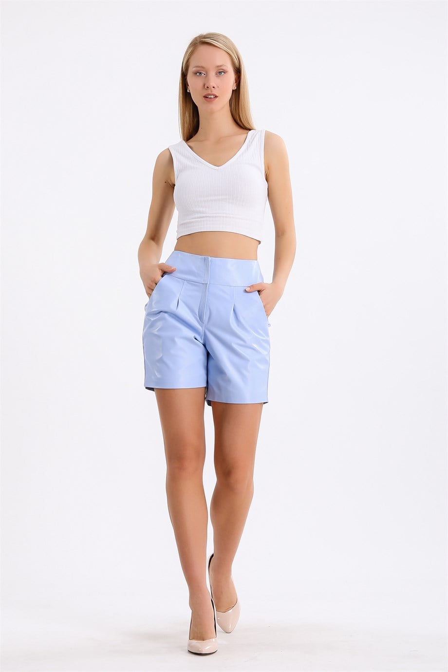 Short en cuir bleu ciel coupe régulière, LC Leather Club
