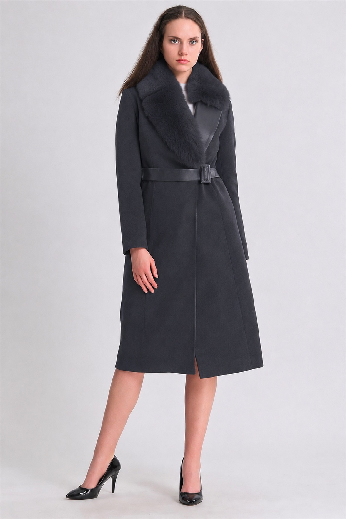 Manteau en cachemire gris avec finitions en fourrure de renard et montone, LC Leather Club