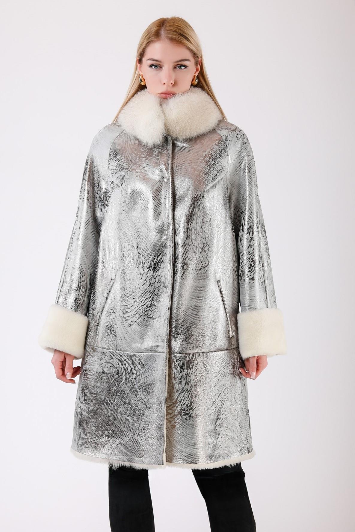Manteau en fourrure blanc argenté avec détails fourrure de renard, LC Leather Club