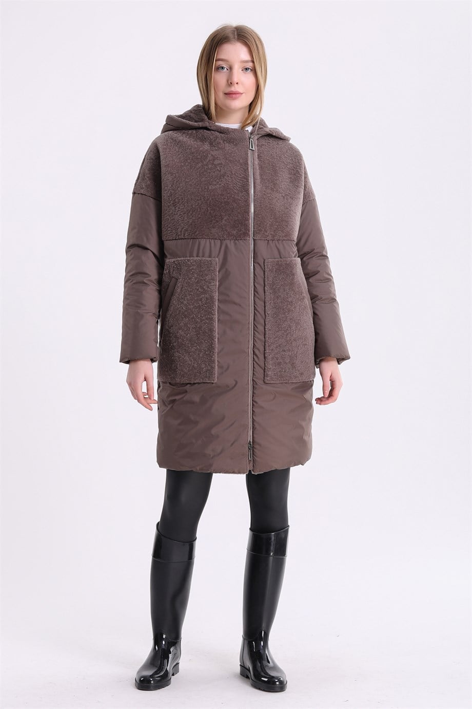 Brauner Astrachanmantel, LC Leather Club