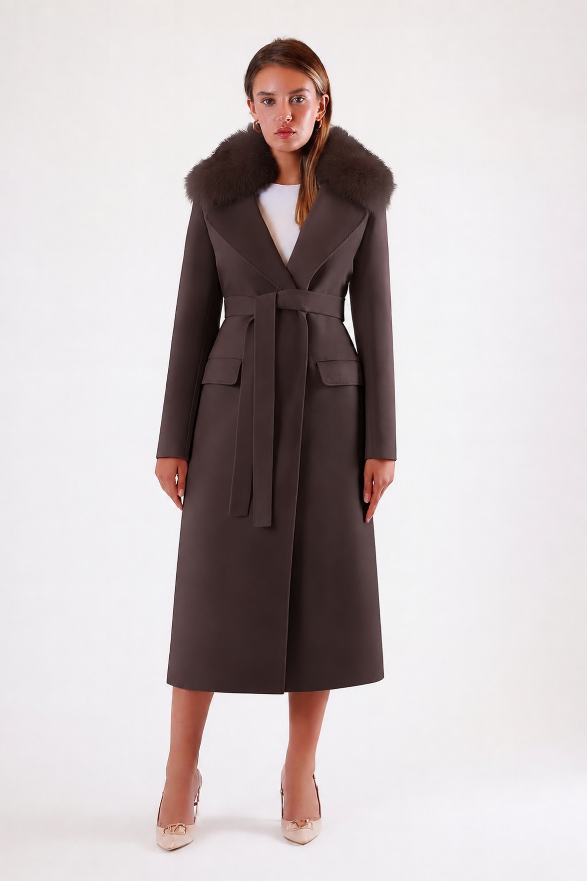 Manteau en cachemire marron avec fioritures en fourrure, LC Leather Club