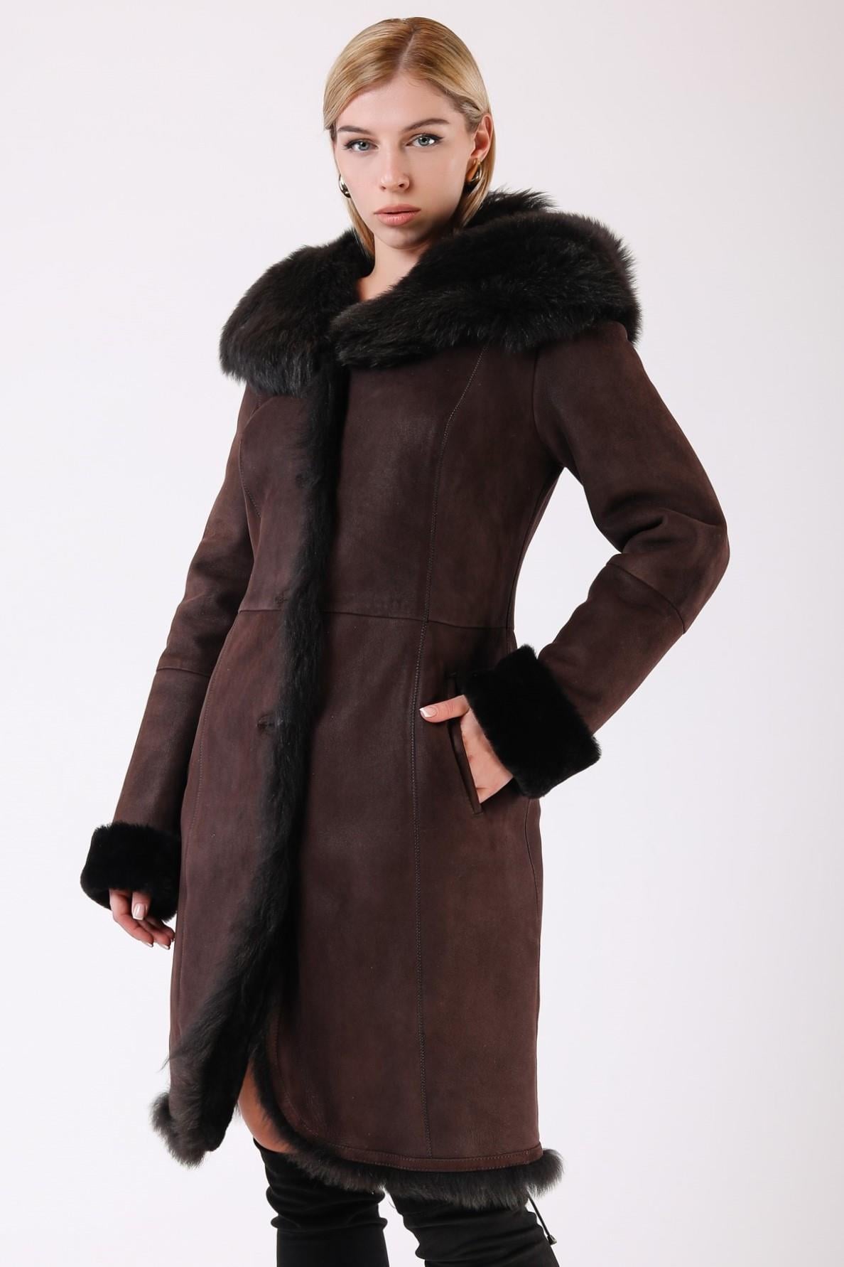 معطف فرو بني, LC Leather Club