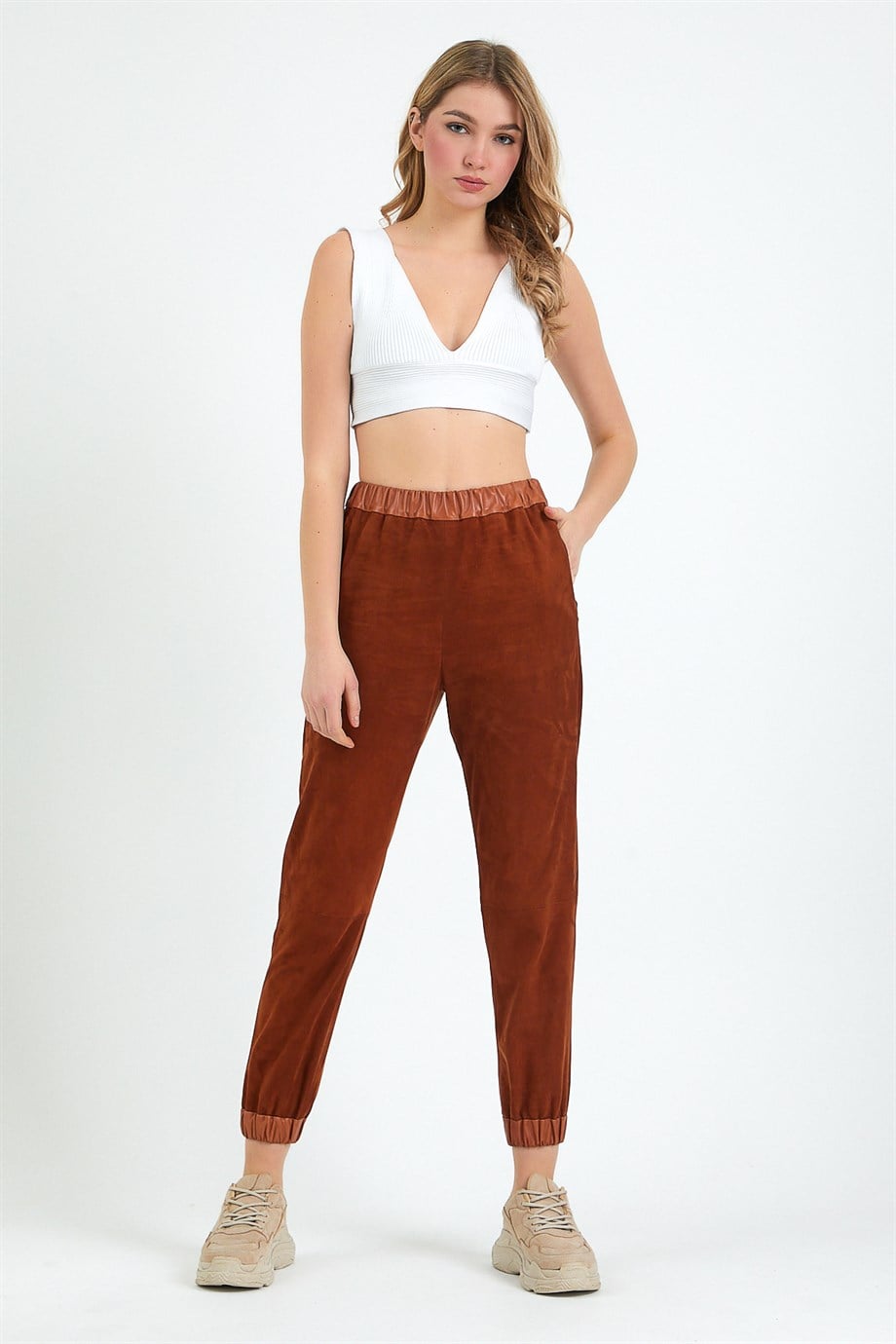 Pantalon en daim caramel coupe ajustée, LC Leather Club
