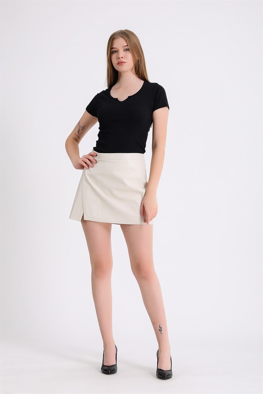 Mini jupe cuir blanc cassé, LC Leather Club