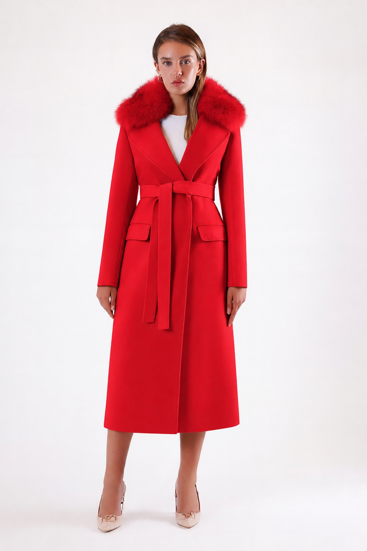 Manteau en cachemire rouge avec garniture en fourrure, LC Leather Club