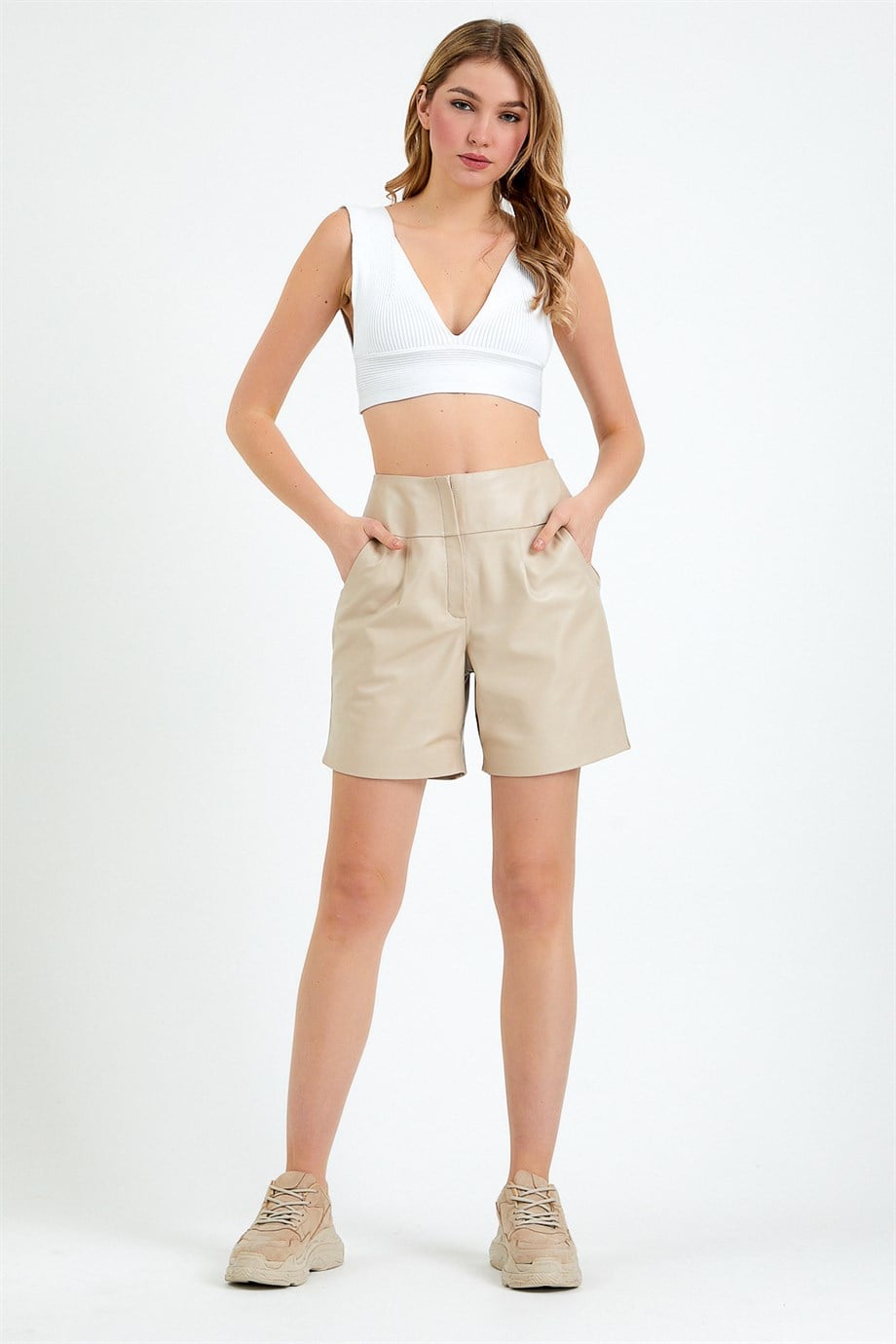 Short en cuir crème coupe régulière, LC Leather Club