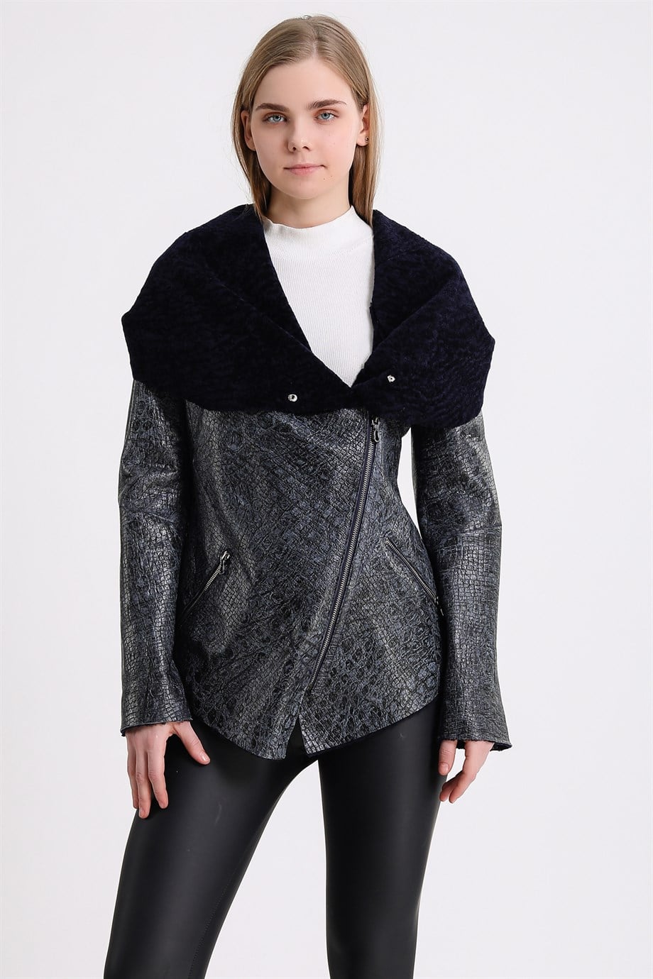Donkerblauwe astrakanmantel, LC Leather Club