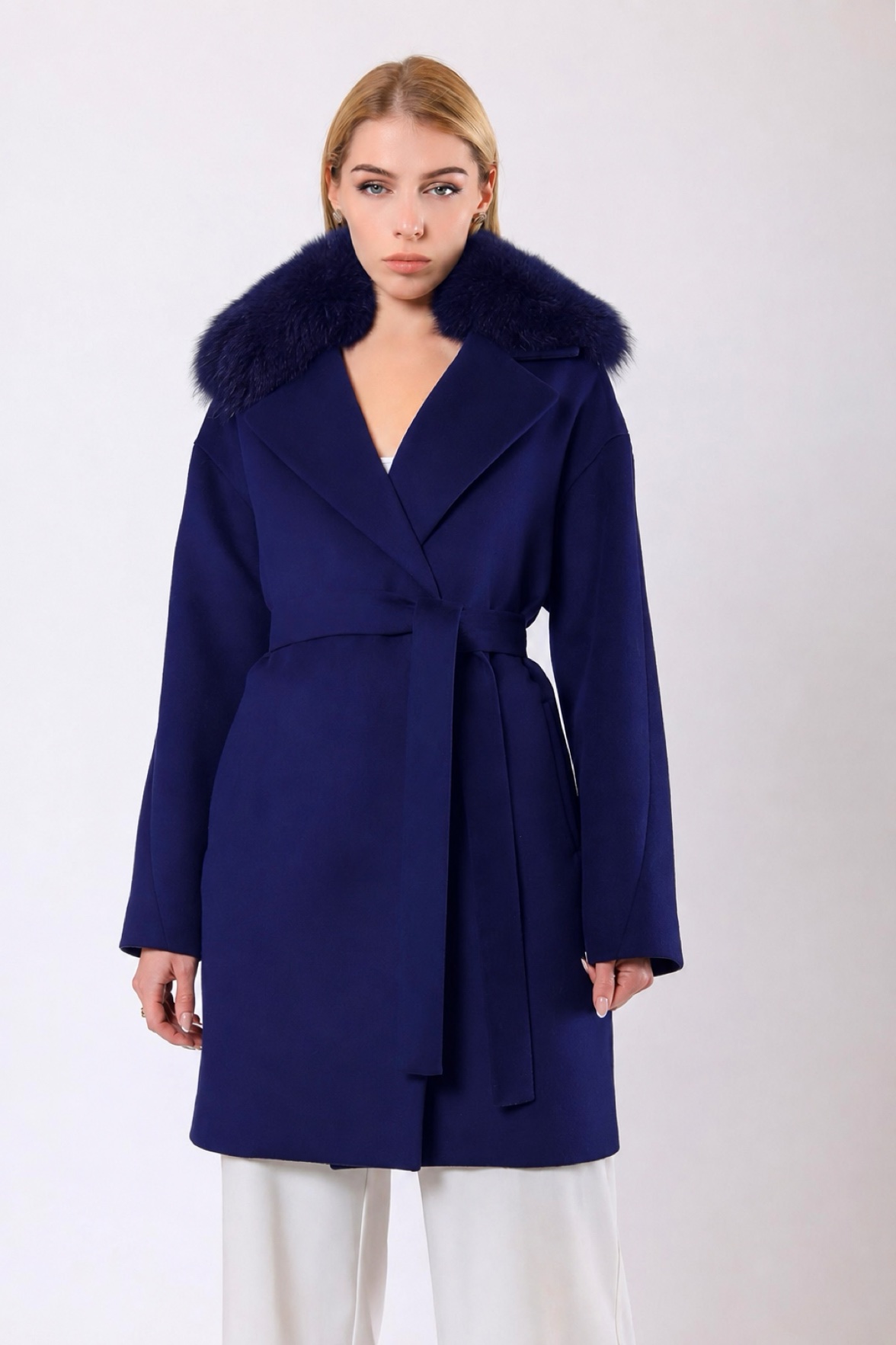 Manteau en cachemire bleu marine Miranda avec détail fourrure, LC Leather Club