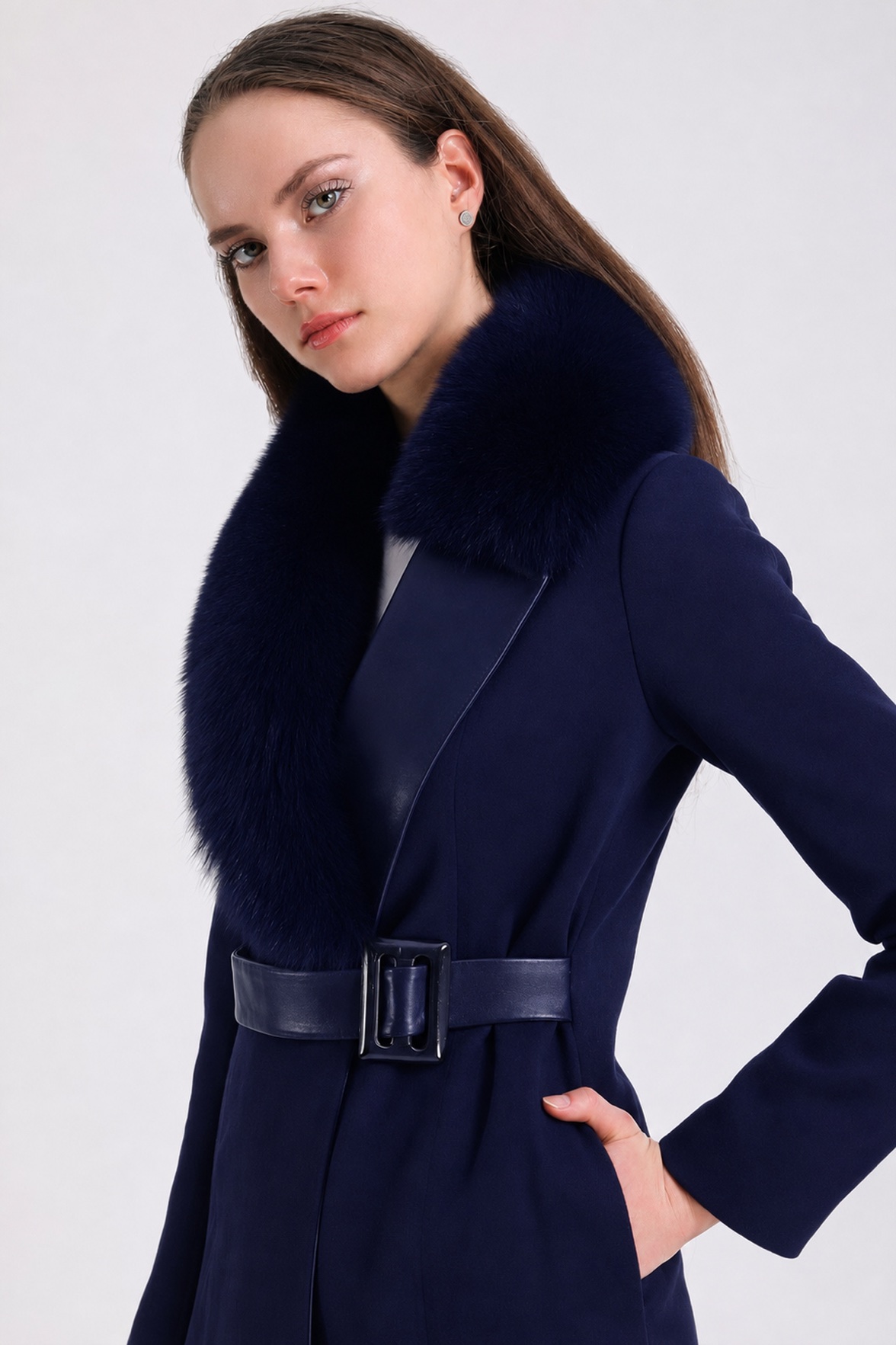 Navy cashmere coat with fox fur trim and lamb leather trim | LC