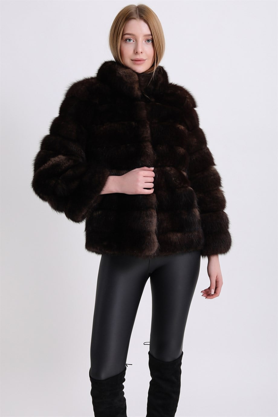 Manteau en fourrure de zibeline marron foncé naturel, LC Leather Club