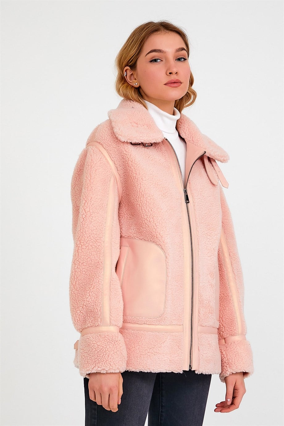 Manteau puffé rose avec garniture de peau d'agneau, LC Leather Club