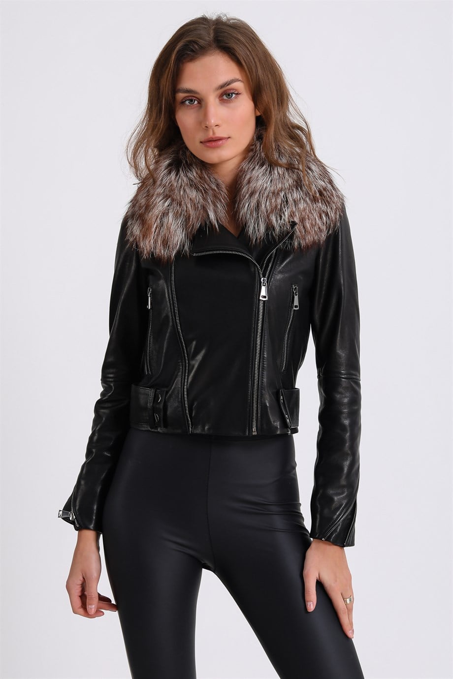 Veste en cuir noire Arjante avec garniture en fourrure de renard, LC Leather Club