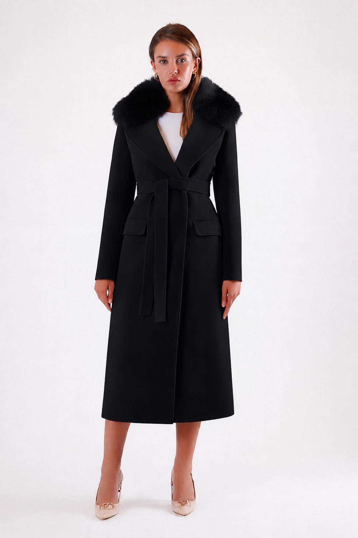 Manteau en cachemire noir avec fioritures en fourrure, LC Leather Club