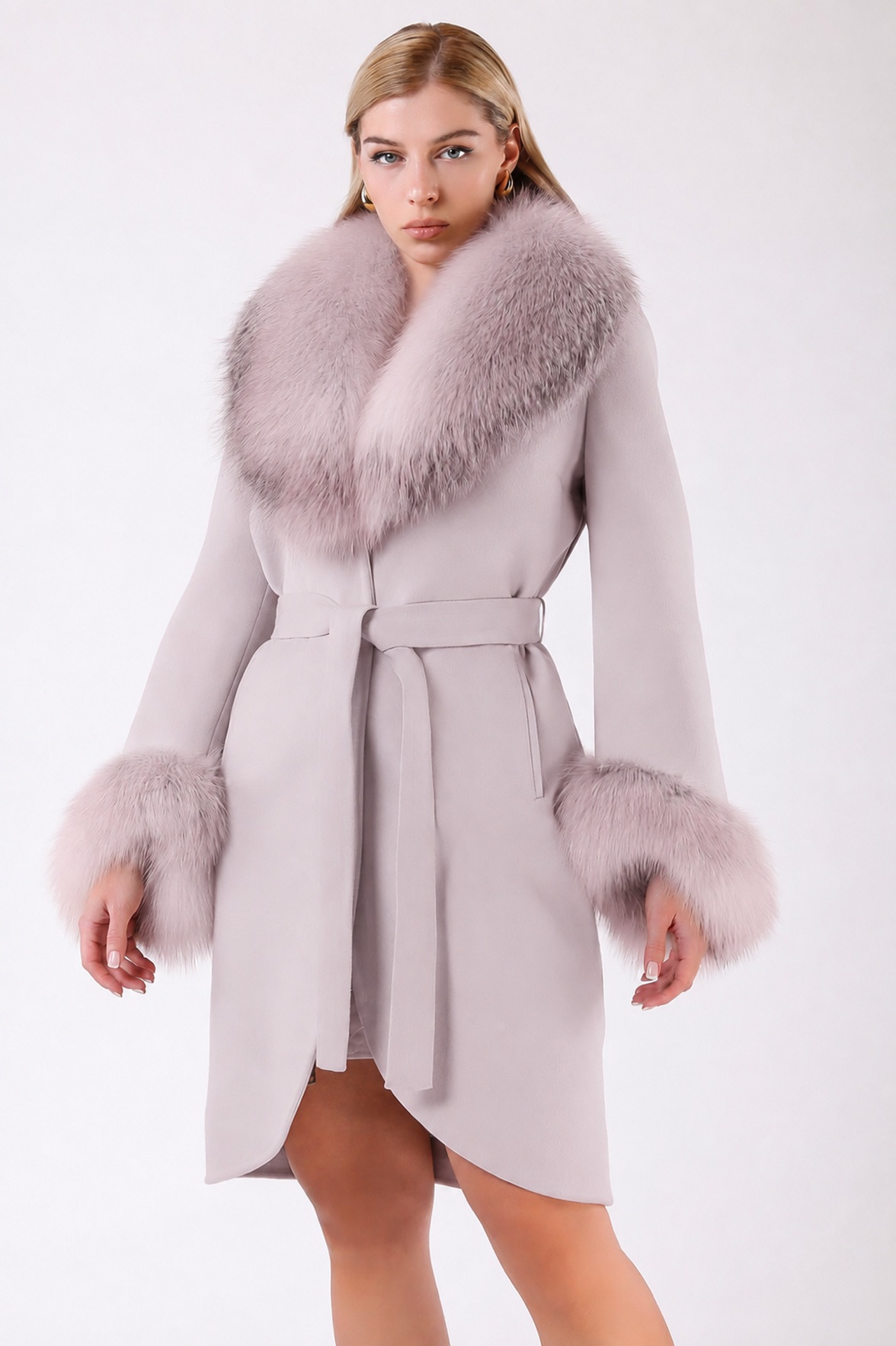 Manteau en cachemire gris pierre avec garniture en fourrure de renard, LC Leather Club
