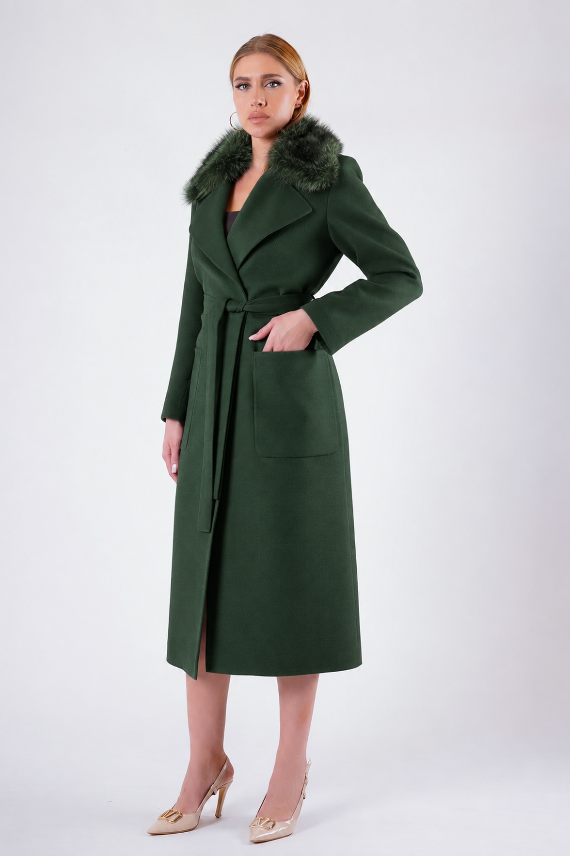 Manteau en cachemire vert avec fitures en fourrure, LC Leather Club