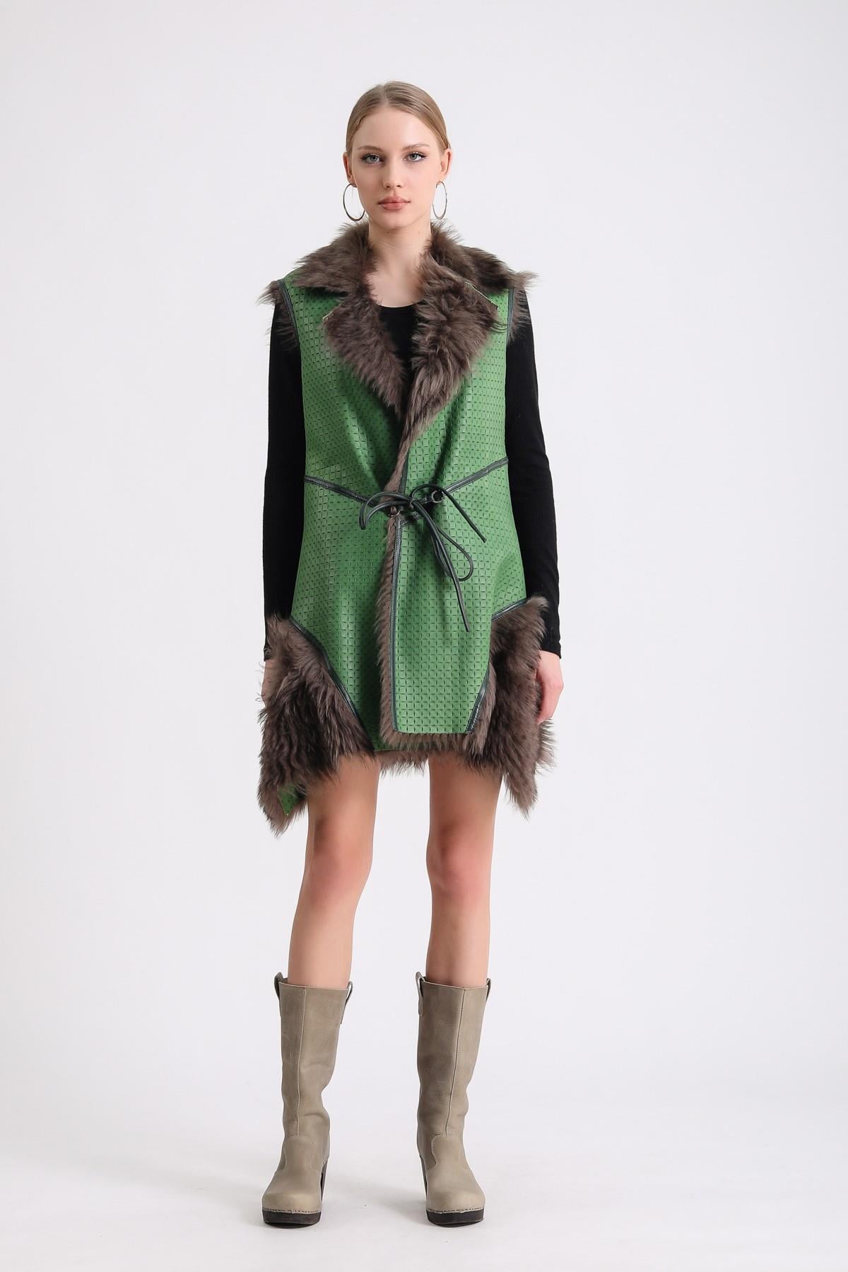 Grüne Toskana Pelzweste, LC Leather Club