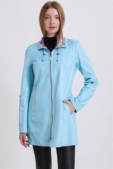 Manteau en cuir bleu clair réversible