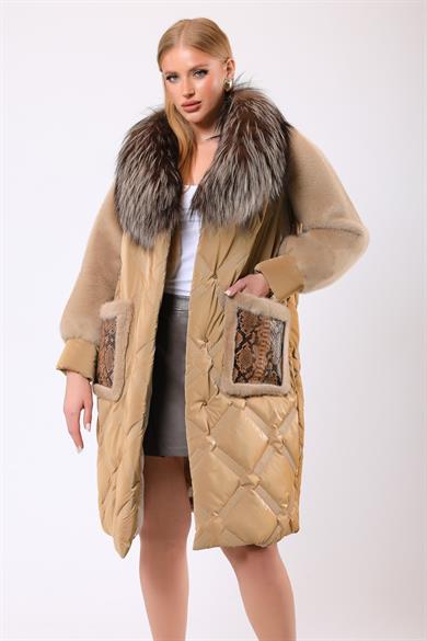 Doudoune Alexandra en laine beige avec garniture en fourrure