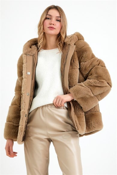 Manteau en fourrure de rex beige