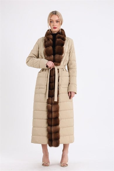 Doudoune beige avec détails zibeline