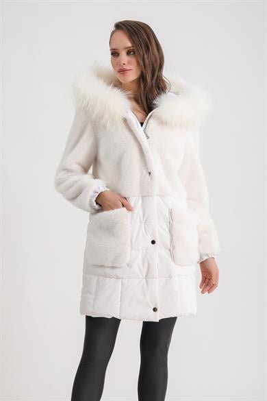 Manteau en alcantara blanc avec garniture en fourrure de renard et détails Destiny