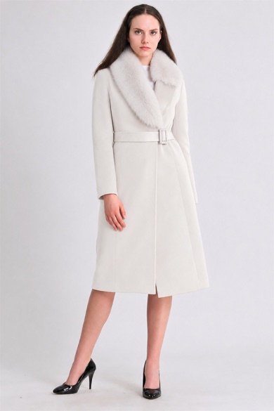 Manteau en cachemire blanc avec finitions en renard et peau d'agneau