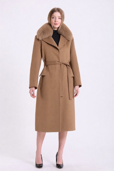 Manteau en cachemire chameau avec finitions en fourrure de renard
