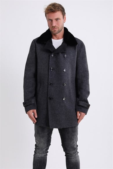 Manteau en alpaga gris avec garniture de vison
