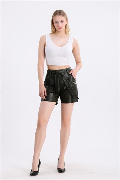 Mini short en cuir kaki