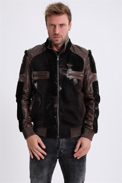Veste en cuir marron avec garniture de fourrure d'agneau