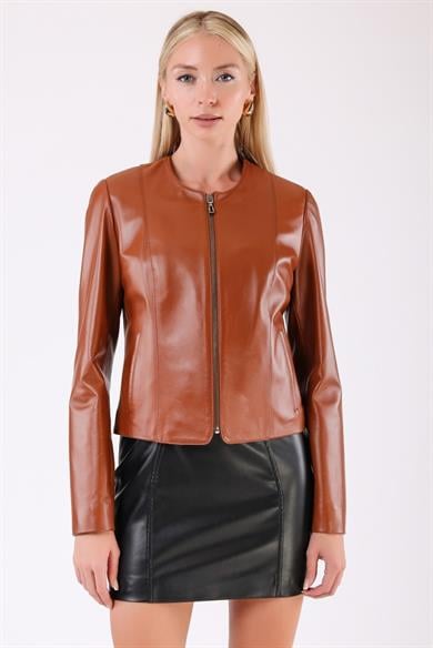 Veste en cuir marron tannage végétal