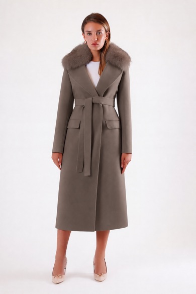 Manteau en cachemire beige foncé avec fioritures en fourrure