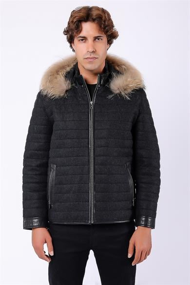 Manteau en cachemire gris foncé avec parure de renard et garniture cuir