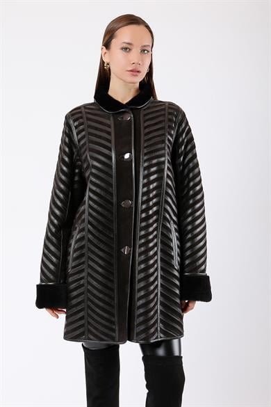 Manteau en fourrure marron foncé réversible avec garniture en cuir authentique