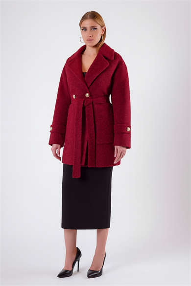 Manteau en laine rouge foncé