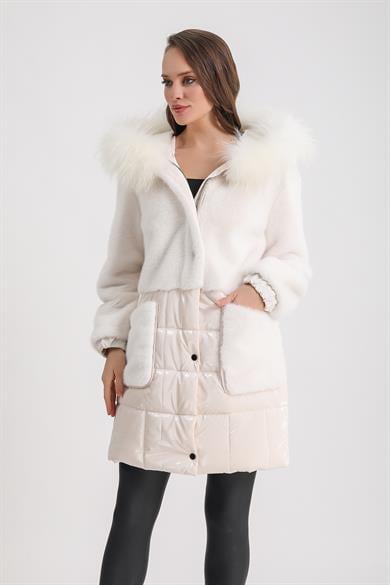 Manteau en alcantara crème avec garniture en fourrure de renard et détails Destiny