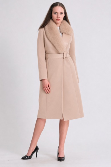 Manteau en cachemire couleur crème avec finitions en fourrure de renard et montone