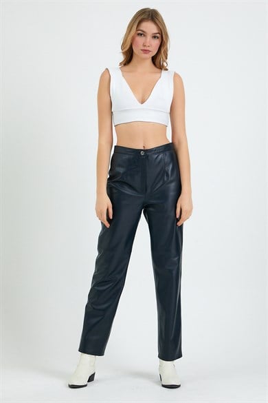 Pantalon en cuir bleu marine coupe régulière